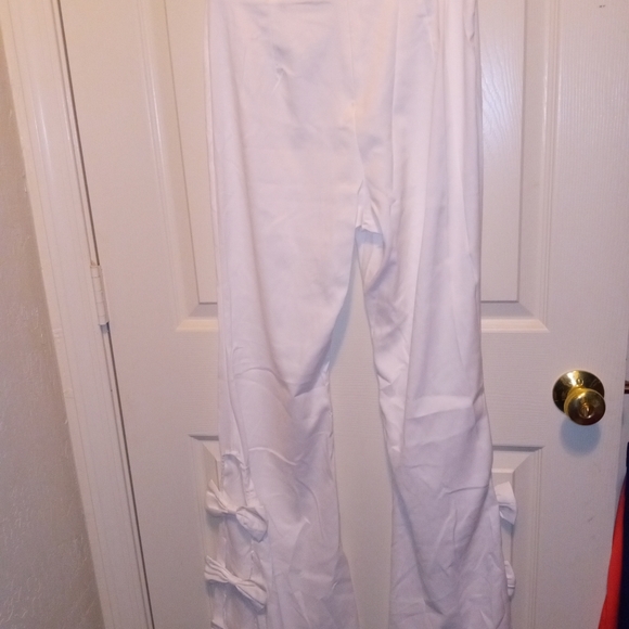 CQ by CQ White Dress Pants Bell Bottom Flare Side Cut w/Bows Size Small - Picture 4 of 7